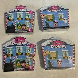 Disney Doorables Holiday Surprise Set - Blue, Red, Green
